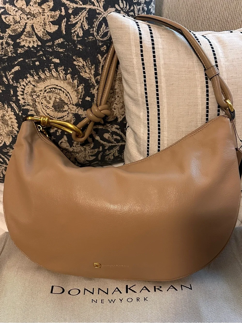 NWT | Donna Karan New York Roslyn Love Knot Shoulder Bag